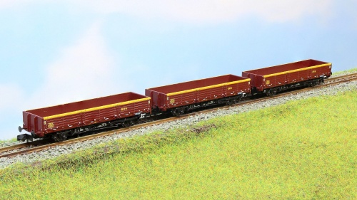 Rapido 956006 N Gauge OAA Wagon Pack EWS